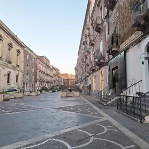 Al Teatro Hébergement de vacances Catane